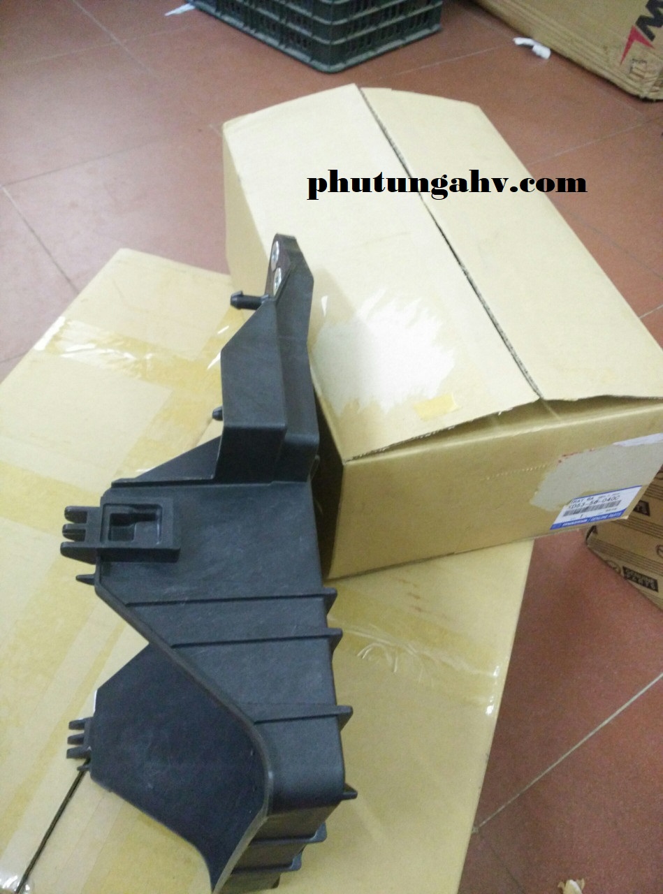 Đế bắt bình ắc qui tray battery Mazda CX5